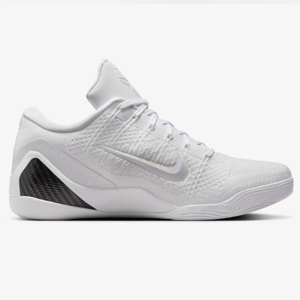 Kobe 9 Elite Low protro
Halo
Just Released , Brand new.